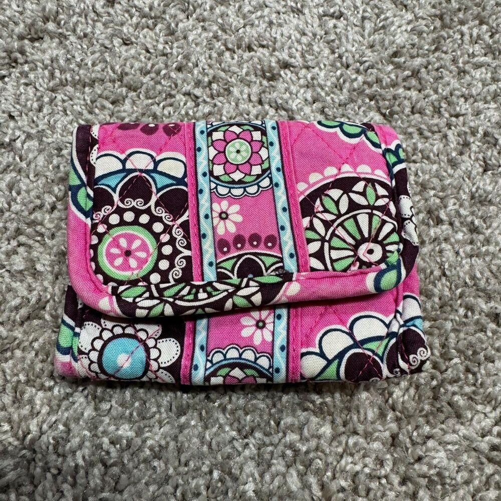 Vera Bradley Cupcakes Wallet Pink Small Trifold Multiple Pockets Zipper Cute Y2K